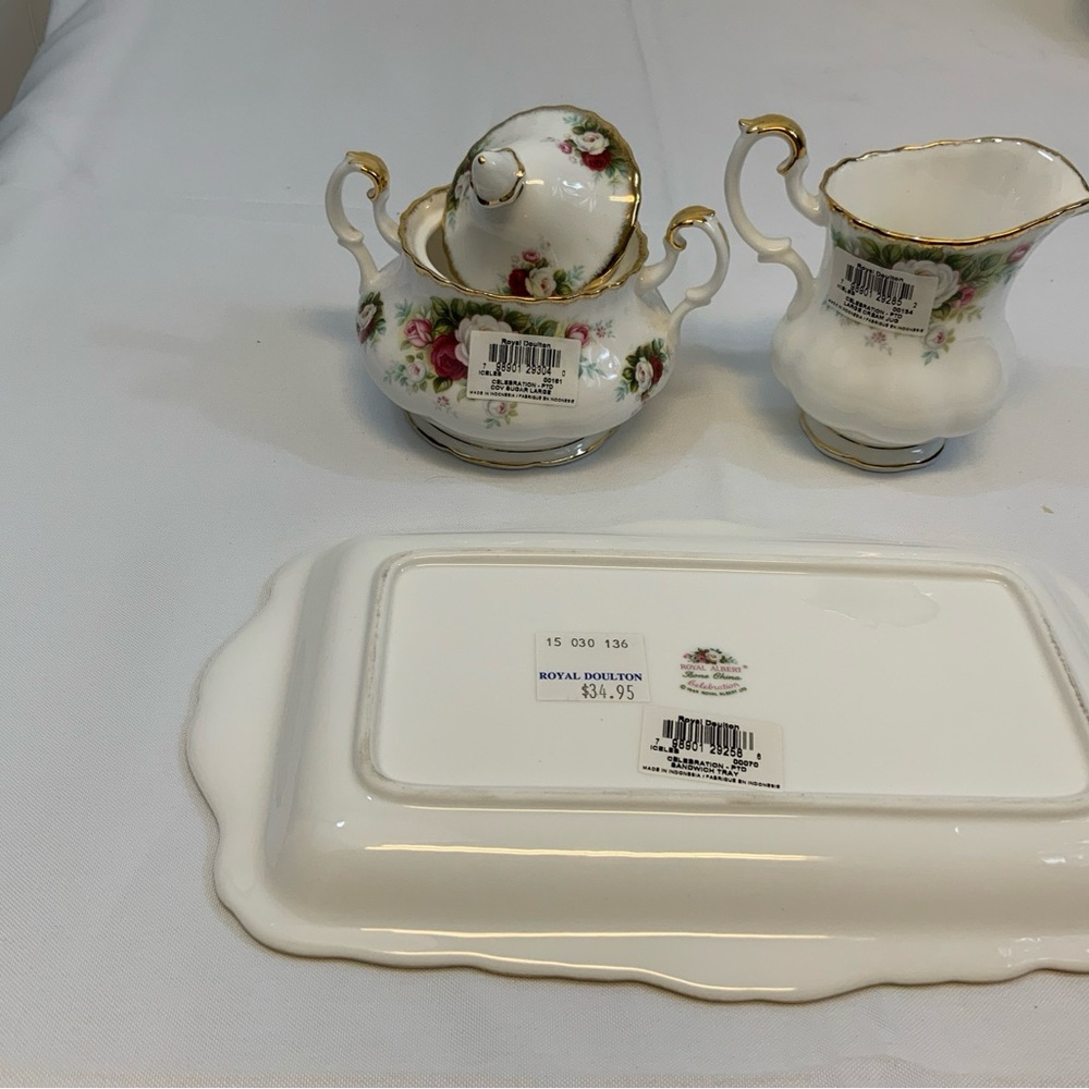 Royal Albert, Bone china, Celebration 1969 set sugar and tray cream, vintage - Picture 4 of 10